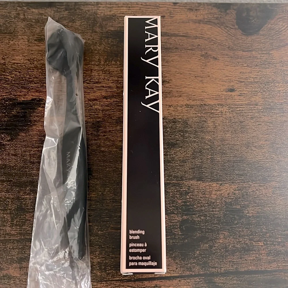 Mary Kay Blending Brush